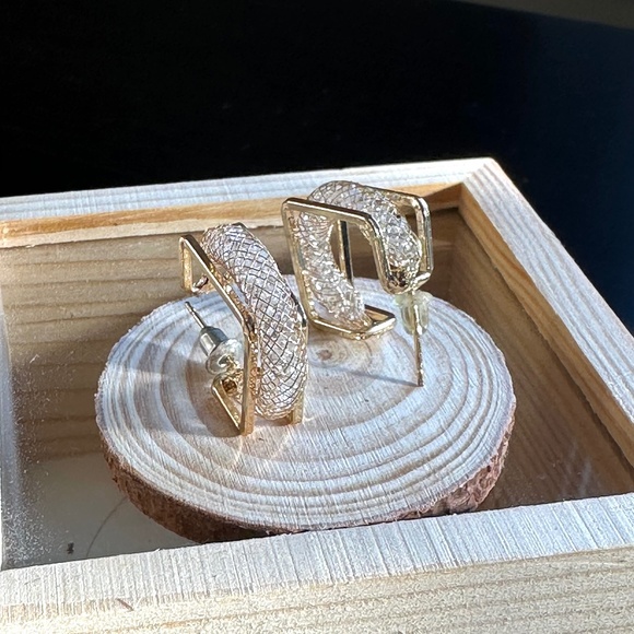Women earrings - Picture 1 of 2